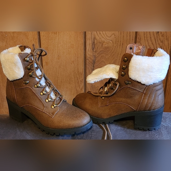 (NWOT) 🍁FALL READY🍁 Forever combat chunky block heel ankle boots size 8.5 - Picture 6 of 6